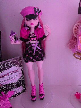 Monster High Skulltimate Secrets Draculaura SS1 First Series Wave 1